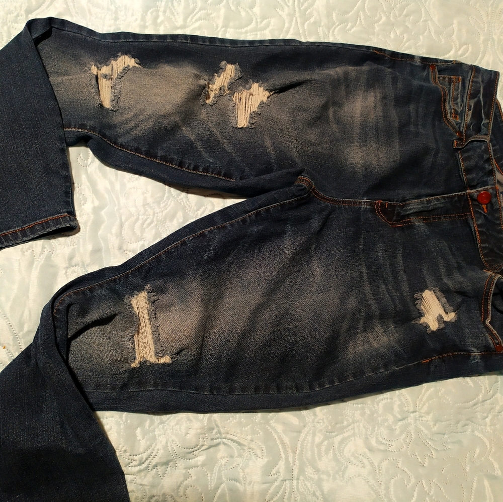 Ripped Skinny jeans